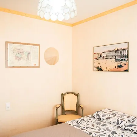 Villa La Brocante De Paul ! Avec Piscine, Jardin, Et Parking Prives ! *